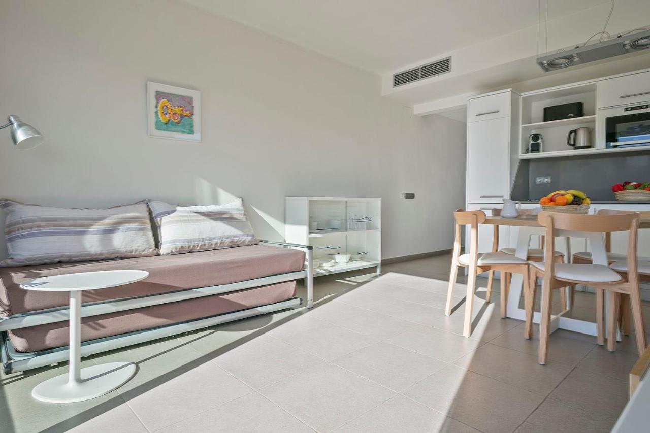 Apartamentos Castellmar 카스테데펠스 외부 사진
