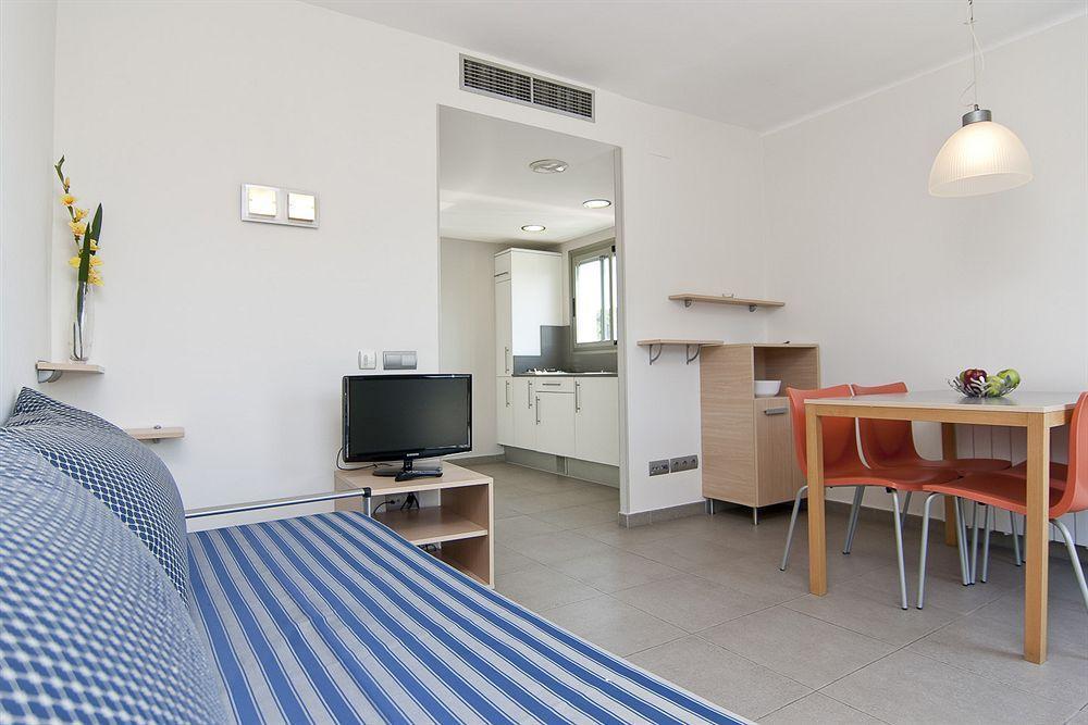 Apartamentos Castellmar 카스테데펠스 외부 사진