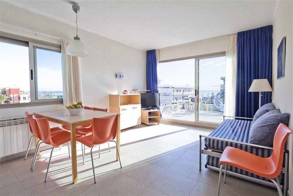 Apartamentos Castellmar 카스테데펠스 외부 사진